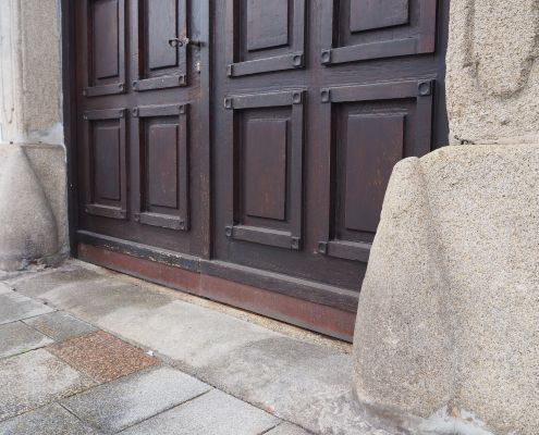 Stadtapotheke Enns Haus Portal Prellsteine